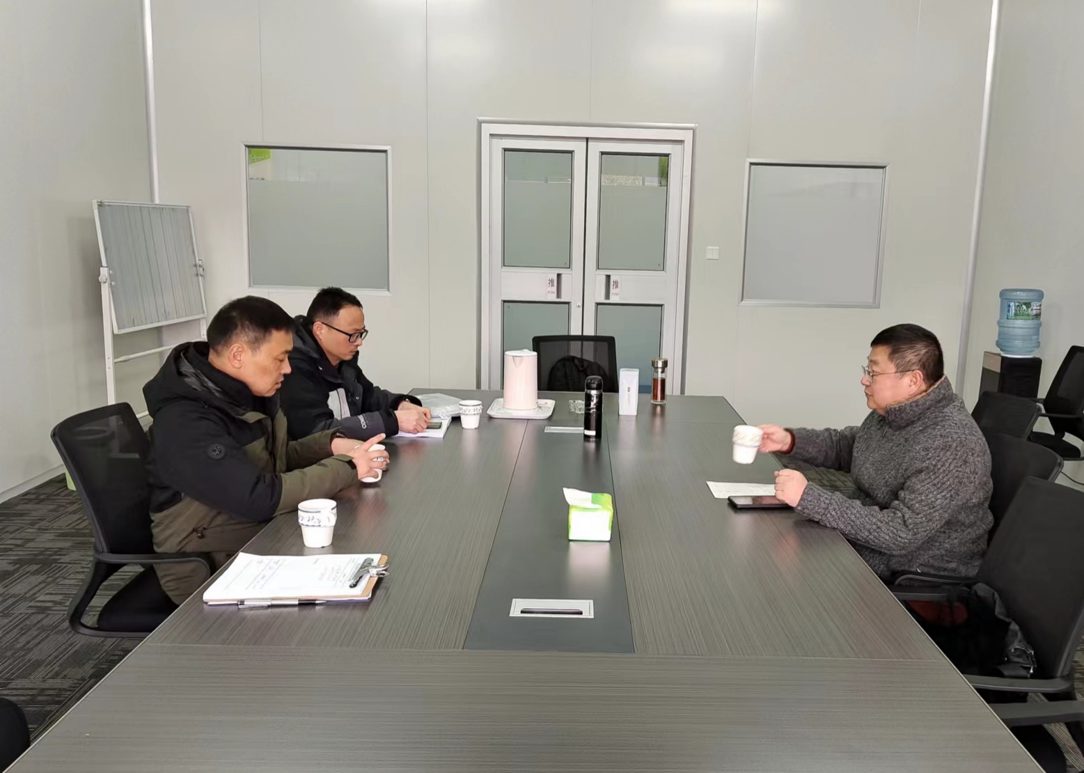 強(qiáng)化安全底線，筑牢安全防線