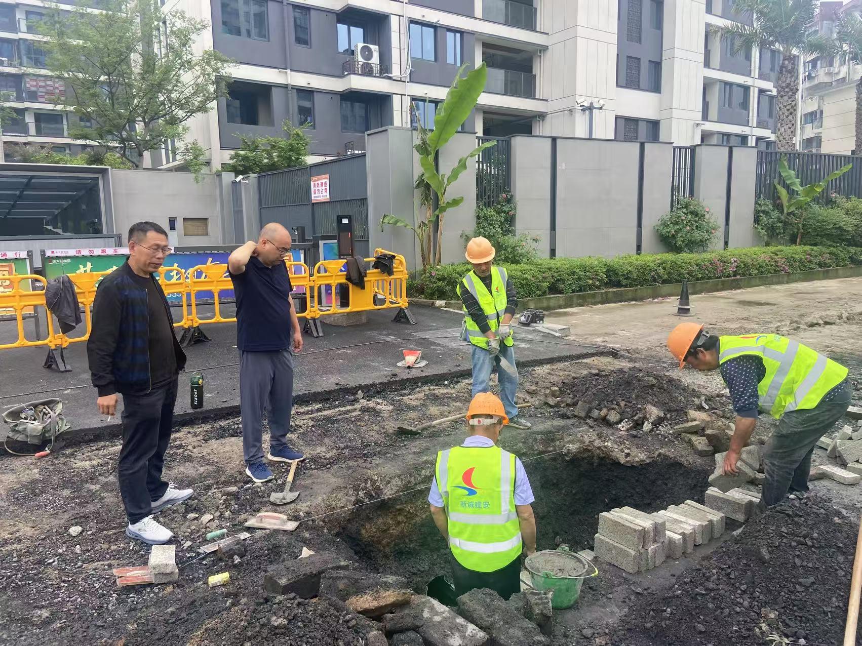 堅守一線保進度 嚴(yán)密巡查護安全——城建投公司“五一”期間全力護航工程項目建設(shè)?