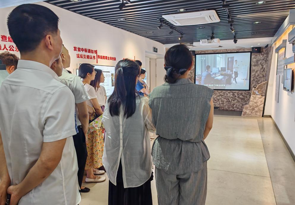 屯溪區(qū)國投集團黨委開展慶祝中國共產黨成立104周年系列活動